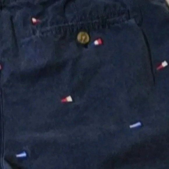 Tommy Hilfiger Men's Chino Shorts Navy w/ Racing Flags Size 34 W x 9" Inseam - Picture 4 of 5